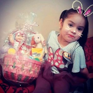 Meet your Posher, Claudia